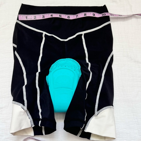 Louis Garneau padded cycle shorts - Picture 8 of 10